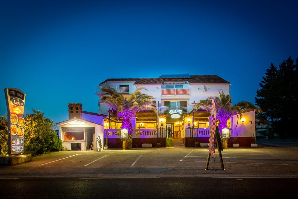 Lanterna Rooms Turanj Exterior foto
